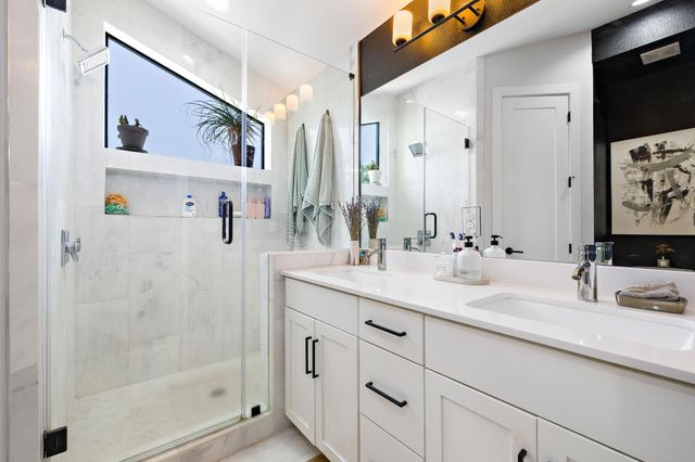 408 W Odell ST 2, Austin, TX 78752