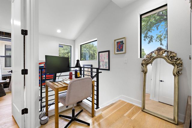 408 W Odell ST 2, Austin, TX 78752