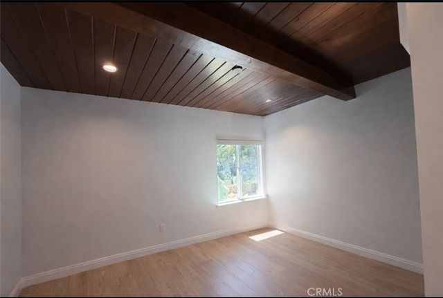 940 Crestview, Pasadena, CA 91107