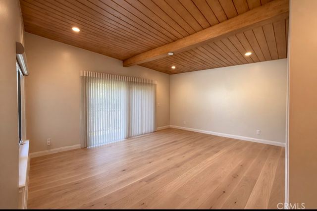 940 Crestview, Pasadena, CA 91107