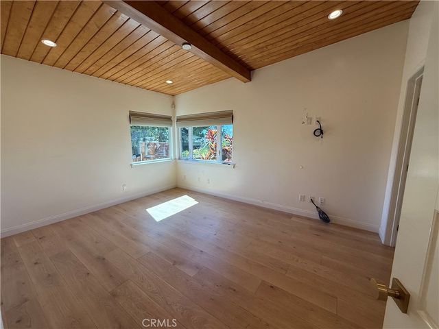 940 Crestview, Pasadena, CA 91107