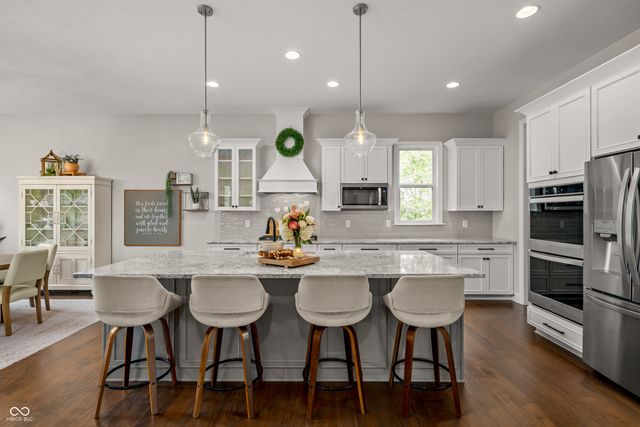 16398 Creeks Crossing Drive, Westfield, IN 46074
