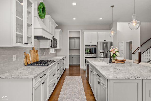 16398 Creeks Crossing Drive, Westfield, IN 46074