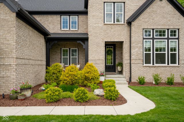 16398 Creeks Crossing Drive, Westfield, IN 46074