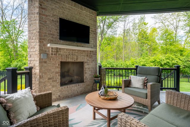 16398 Creeks Crossing Drive, Westfield, IN 46074