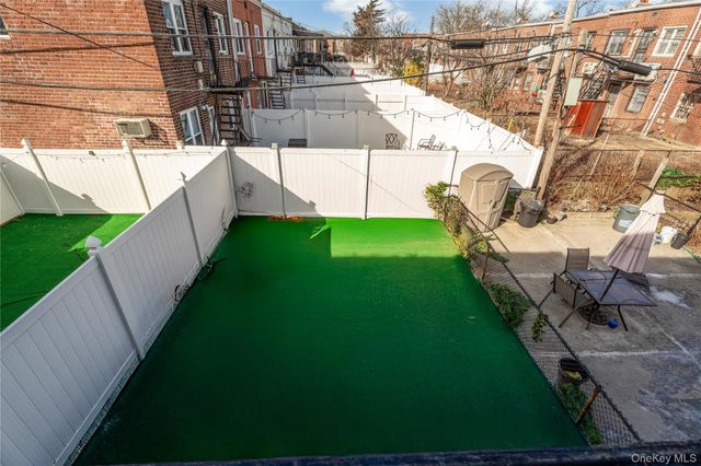 10009 Avenue L, Brooklyn, NY 11236