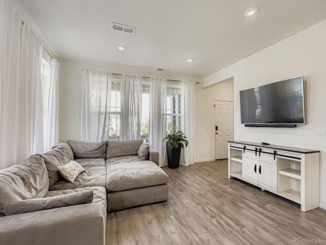 625 Aspen Avenue, Bennett, CO 80102