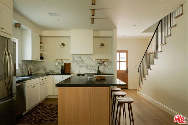 931 S Sycamore Avenue, Los Angeles, CA 90036