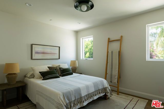 931 S Sycamore Avenue, Los Angeles, CA 90036