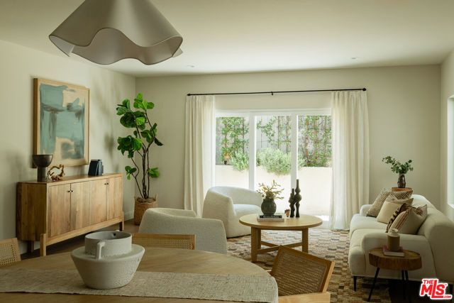 931 S Sycamore Avenue, Los Angeles, CA 90036