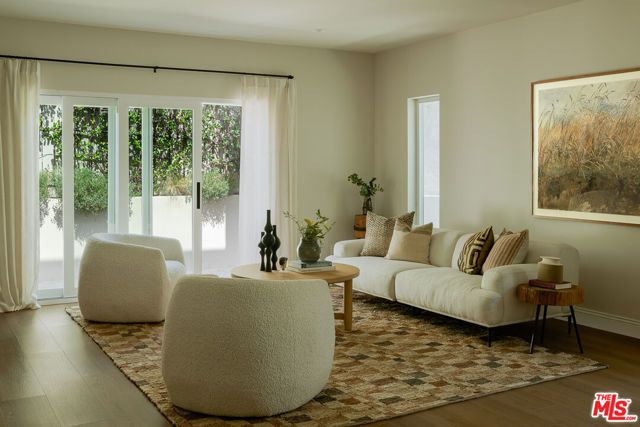 931 S Sycamore Avenue, Los Angeles, CA 90036