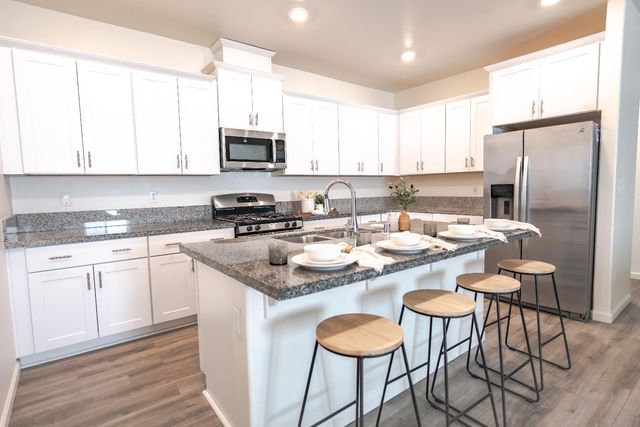 3514 Nile Street, Madera, CA 93637