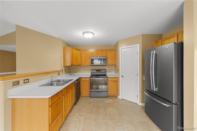 47408 Pembroke Drive, Canton, MI 48188