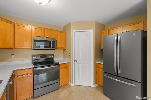 47408 Pembroke Drive, Canton, MI 48188