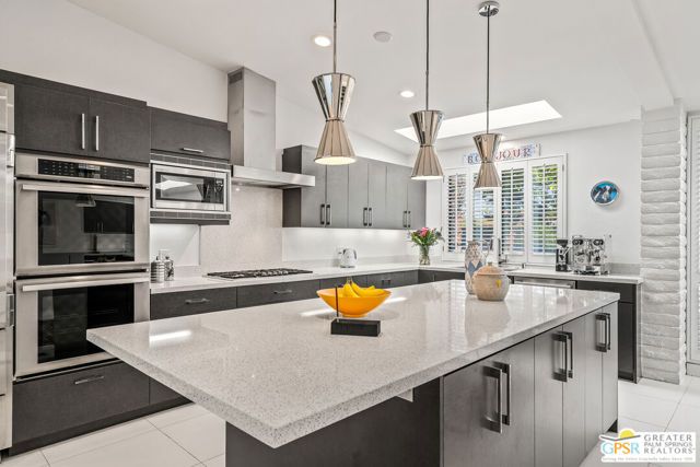 2087 S Toledo Avenue, Palm Springs, CA 92264