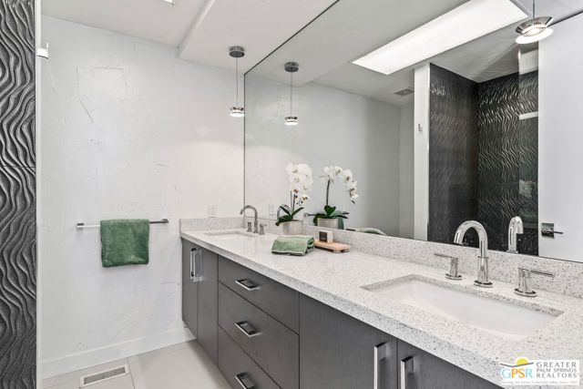 2087 S Toledo Avenue, Palm Springs, CA 92264