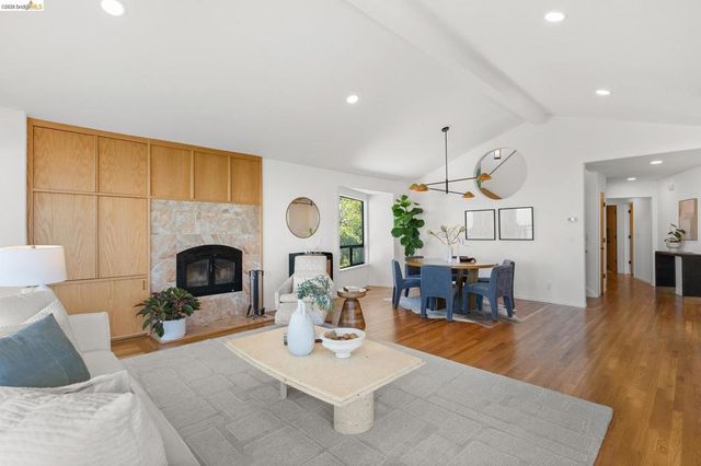 295 Gravatt Dr, Berkeley, CA 94705