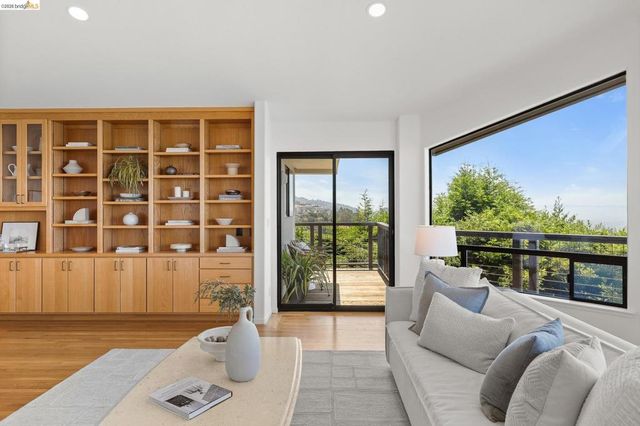 295 Gravatt Dr, Berkeley, CA 94705