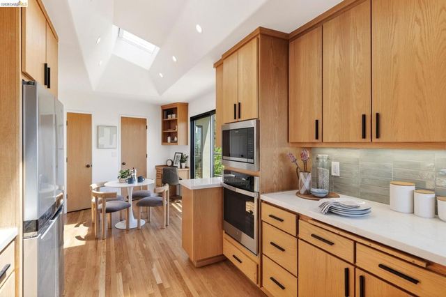 295 Gravatt Dr, Berkeley, CA 94705
