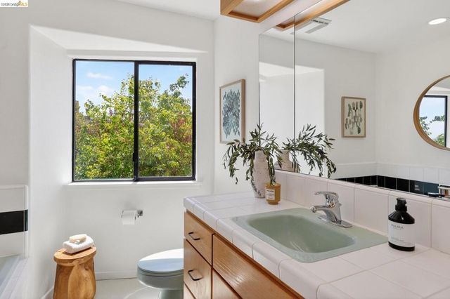 295 Gravatt Dr, Berkeley, CA 94705