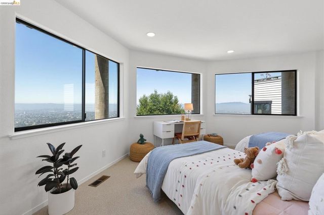 295 Gravatt Dr, Berkeley, CA 94705