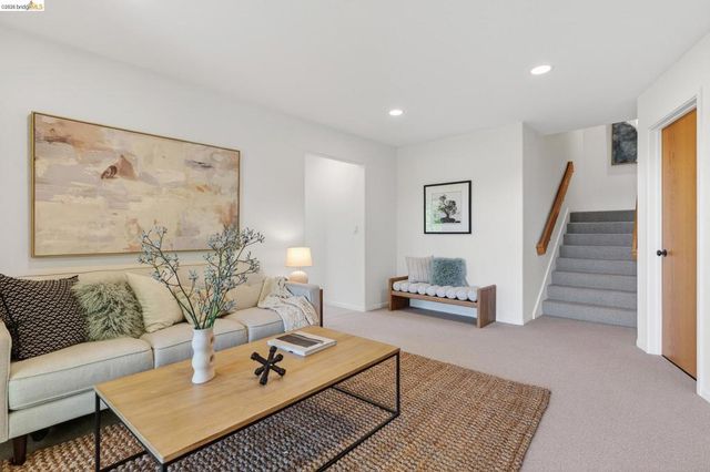 295 Gravatt Dr, Berkeley, CA 94705