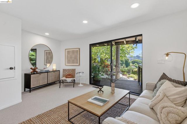 295 Gravatt Dr, Berkeley, CA 94705