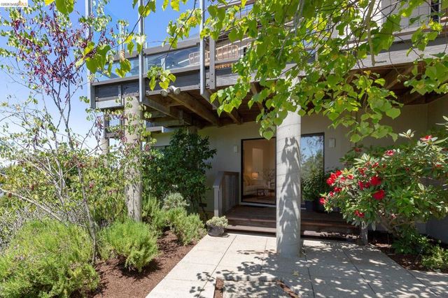 295 Gravatt Dr, Berkeley, CA 94705