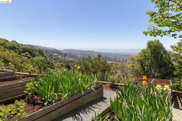 295 Gravatt Dr, Berkeley, CA 94705