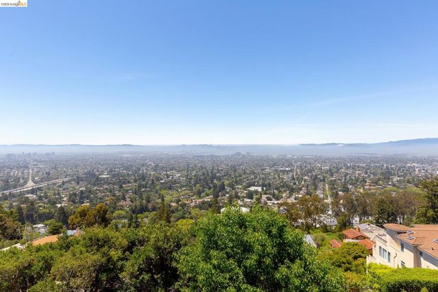 295 Gravatt Dr, Berkeley, CA 94705