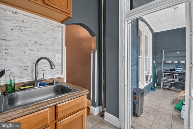 2319 W LANVALE ST, Baltimore, MD 21216