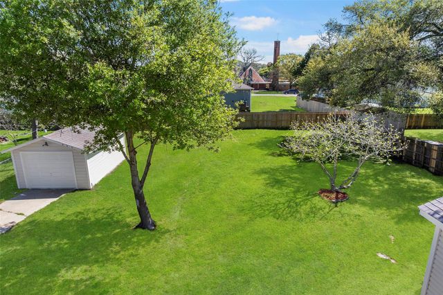 1405 Austin Street, La Marque, TX 77568