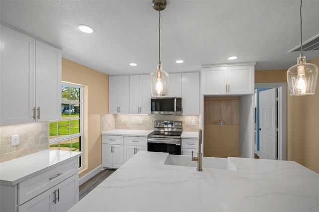 1405 Austin Street, La Marque, TX 77568