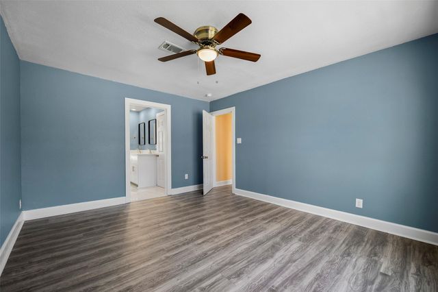 1405 Austin Street, La Marque, TX 77568