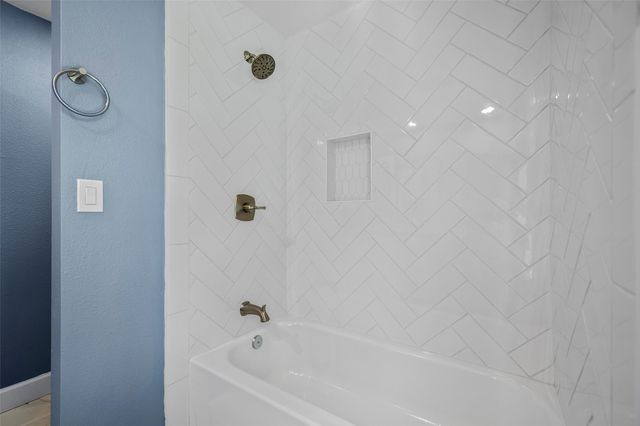 1405 Austin Street, La Marque, TX 77568