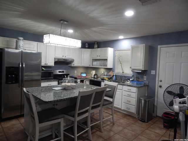 1807 ANN ARBOR DR, San Antonio, TX 78224
