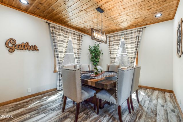 3360 Priscilla Heights Lane, Sevierville, TN 37862