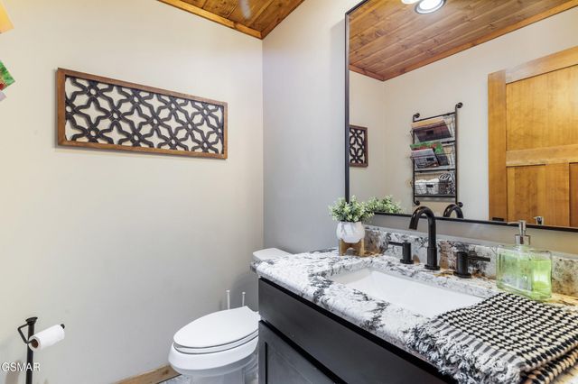 3360 Priscilla Heights Lane, Sevierville, TN 37862