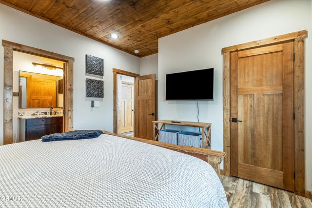 3360 Priscilla Heights Lane, Sevierville, TN 37862