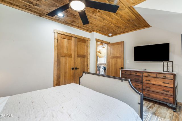 3360 Priscilla Heights Lane, Sevierville, TN 37862