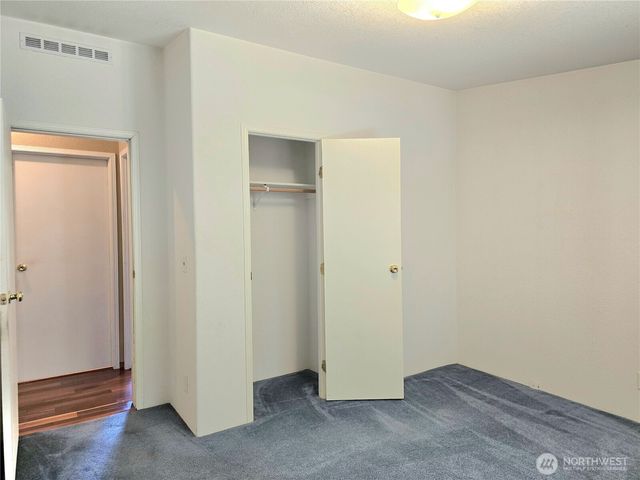 518 W Lee Avenue, Westport, WA 98595