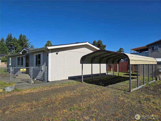 518 W Lee Avenue, Westport, WA 98595