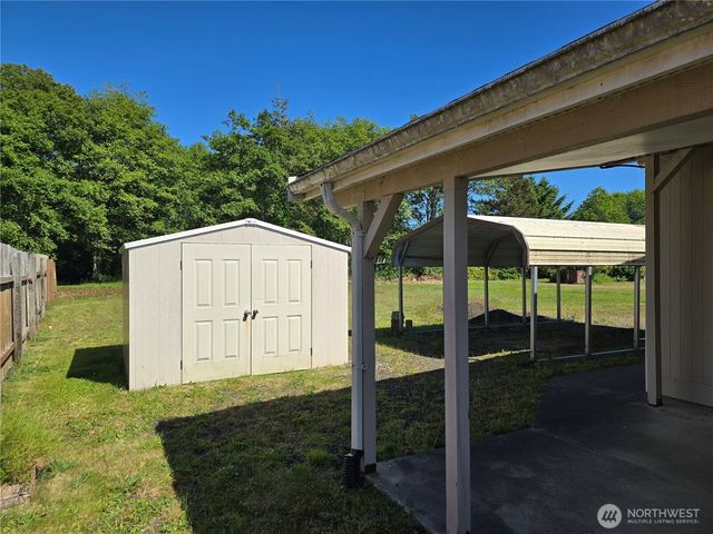 518 W Lee Avenue, Westport, WA 98595