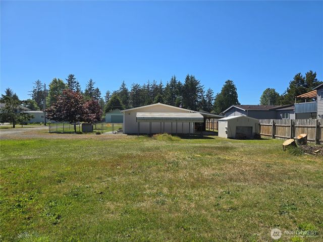 518 W Lee Avenue, Westport, WA 98595