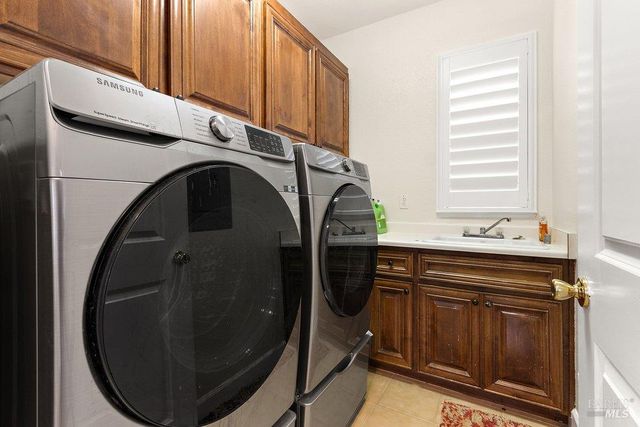 9102 Cambridge Cir, Vallejo, CA 94591