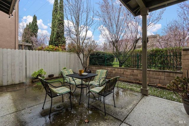 9102 Cambridge Cir, Vallejo, CA 94591