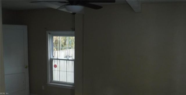 3855 Giles CIR, Norfolk, VA 23513