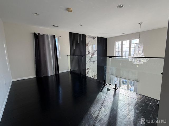 618 Lee Street, Perth Amboy, NJ 08861