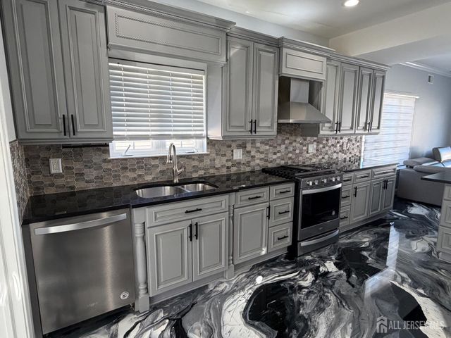 618 Lee Street, Perth Amboy, NJ 08861