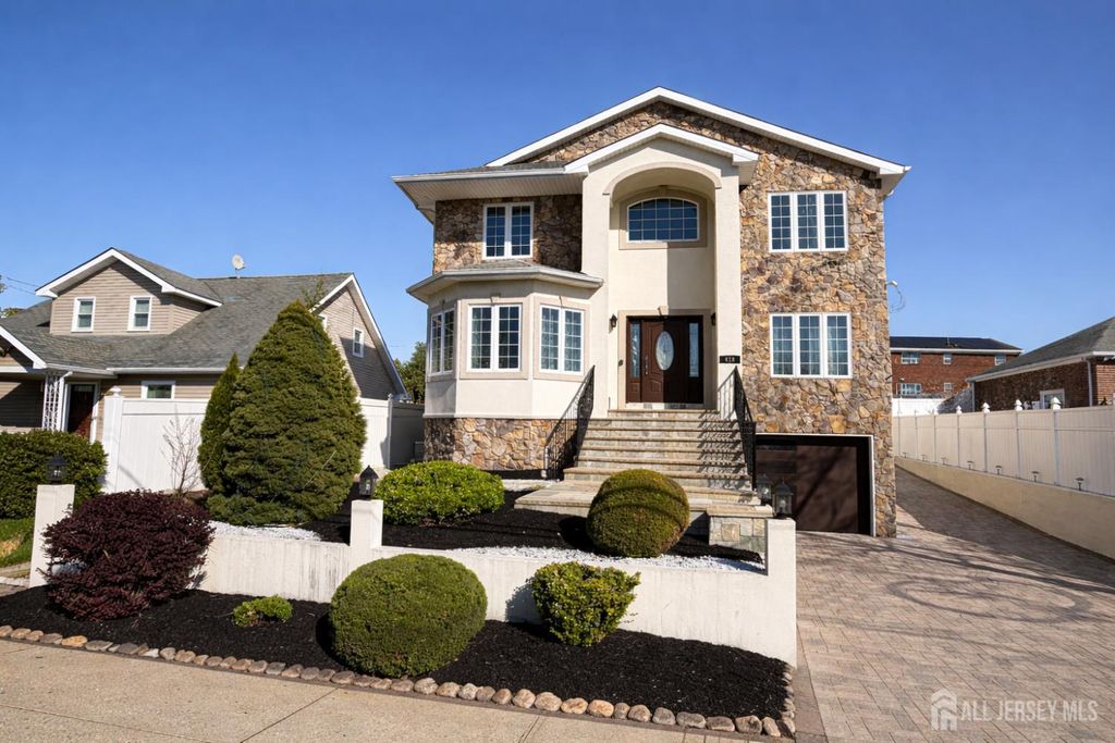 618 Lee Street, Perth Amboy, NJ 08861